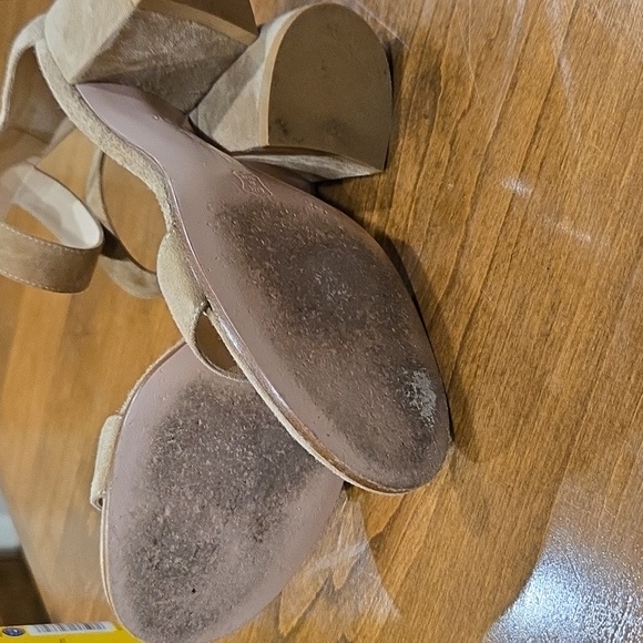 Gently worn Gianvitto Rossi sandals - Picture 5 of 7